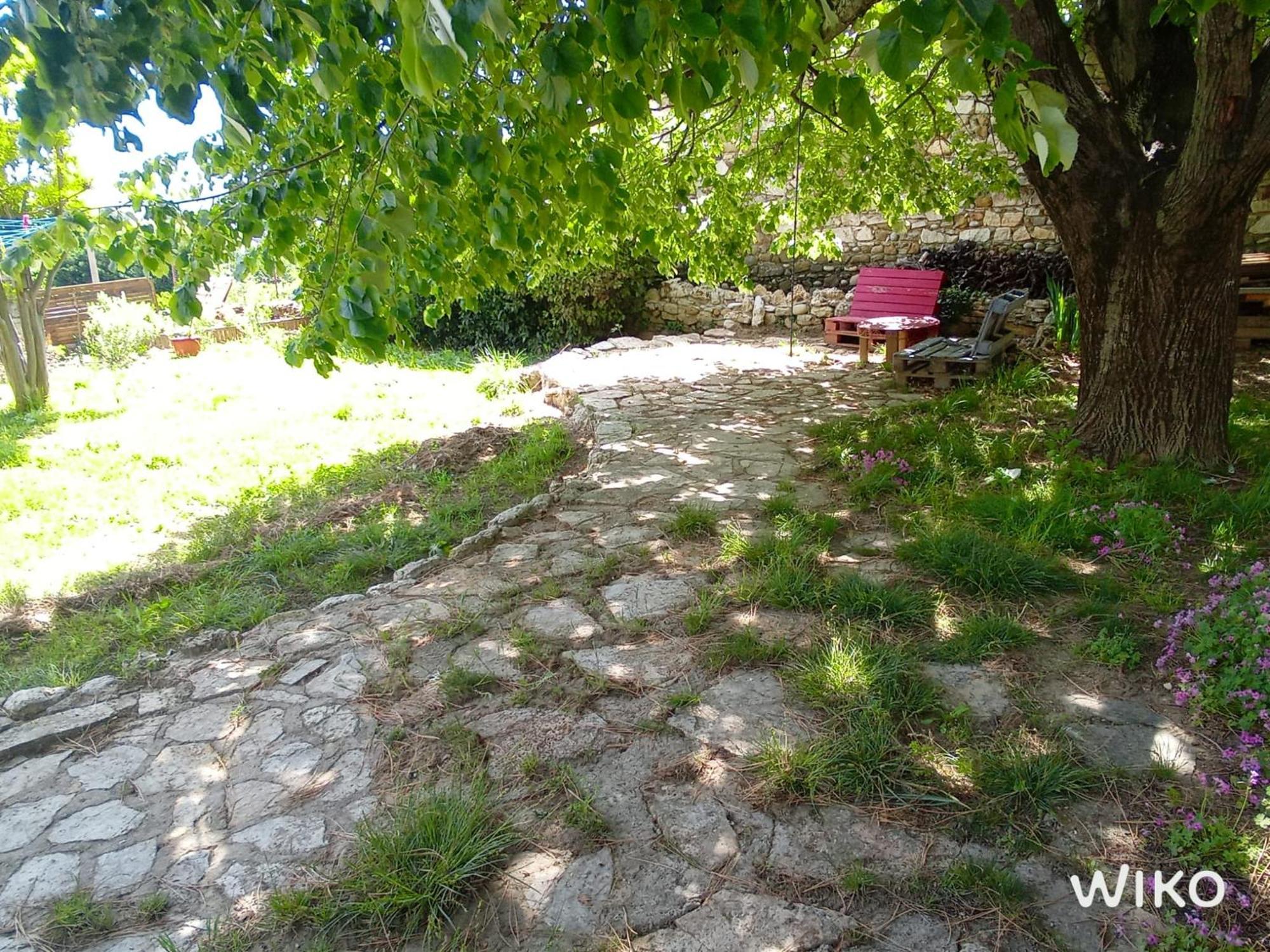 Вилла Au Fil De Soi Saint-Julien-de-Peyrolas Экстерьер фото