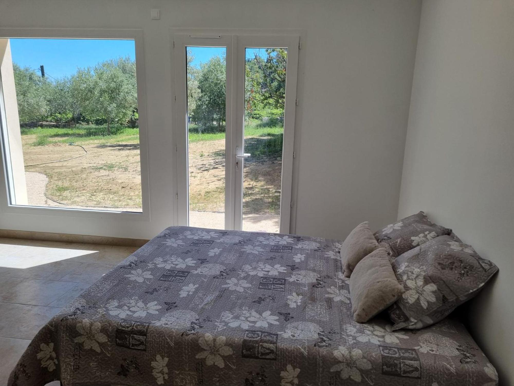 Вилла Au Fil De Soi Saint-Julien-de-Peyrolas Номер фото
