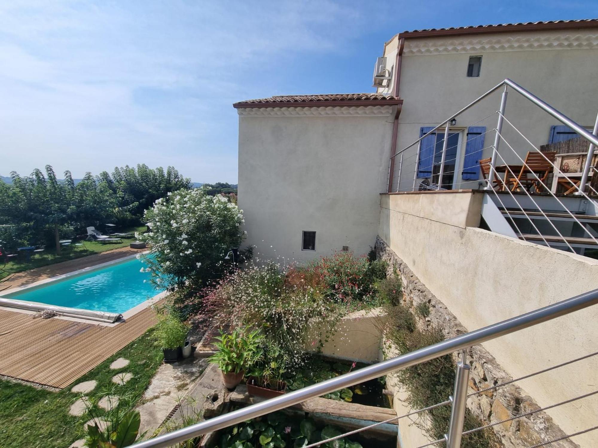 Вилла Au Fil De Soi Saint-Julien-de-Peyrolas Номер фото